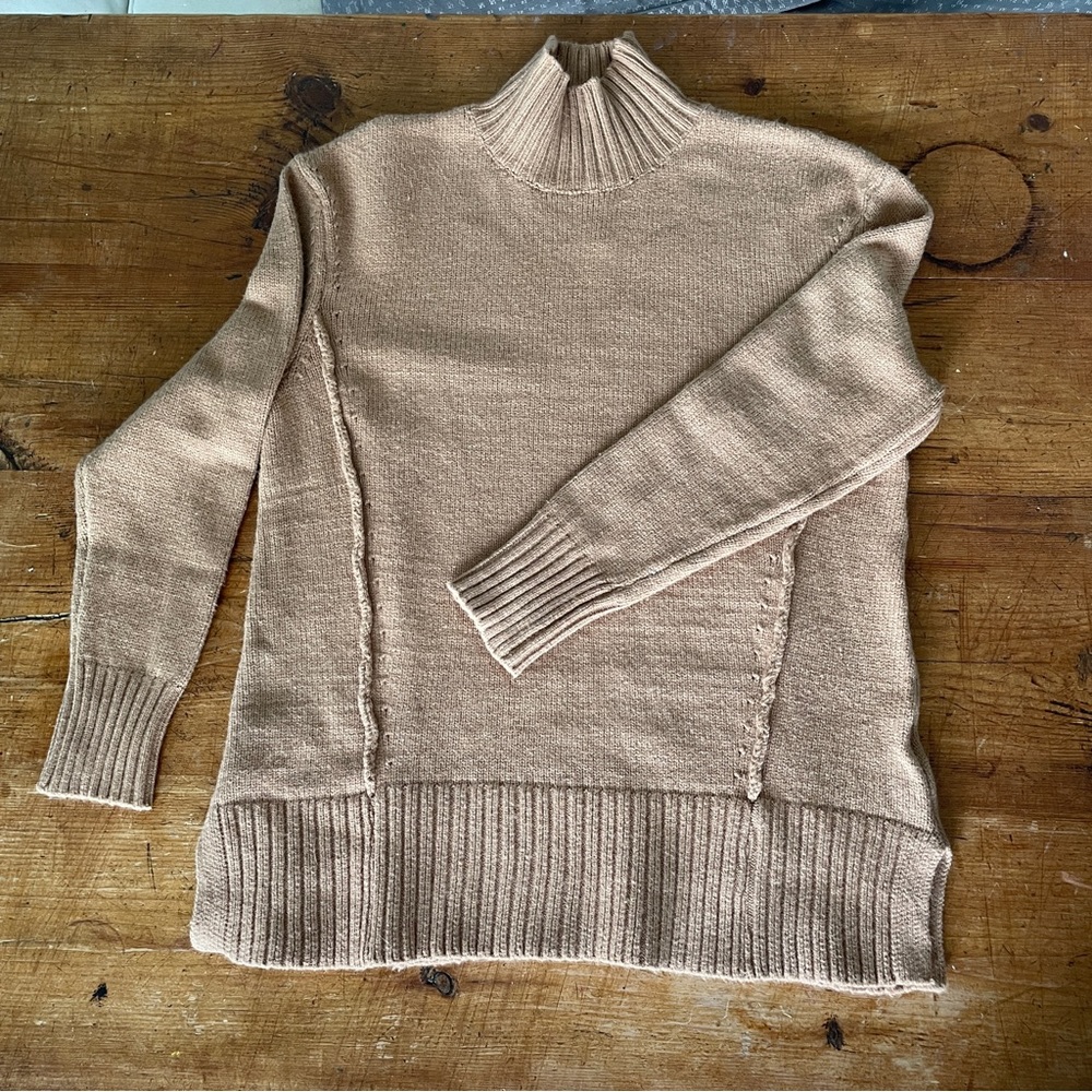 Metrion New York camel sweater